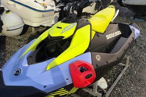 Sea-Doo Spark Trixx 3 Posti anno 2025 (40 ore)