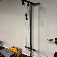 Lat machine pulley
