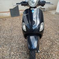 Piaggio Vespa 150 LX NUOVISSIMA - 2007
