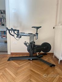 Wahoo KICKR Bike v1 smart bike zwift trainer