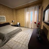 Camera da letto moderna stupenda