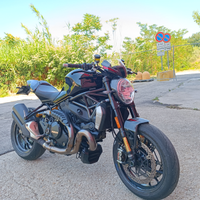 Ducati Monster 1200 R