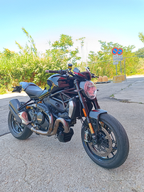 Ducati Monster 1200 R