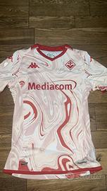 maglia fiorentina indossata da mandragora