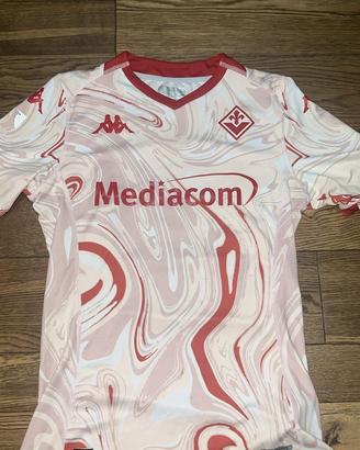 maglia fiorentina indossata da mandragora