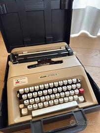 Macchina da scrivere Olivetti 35 perfetta