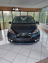 Toyota Aygo 1.0 VVT-i 69 CV 5 porte x-clusiv