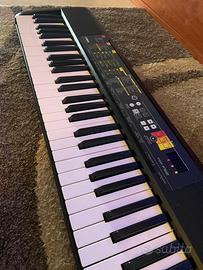 Pianola Yamaha PSR-F52 (61 tasti)+ accessori