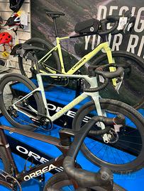Bicicletta gravel orbea terra race