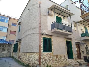 3 LOCALI A PALERMO