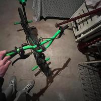 BMX nera e verde