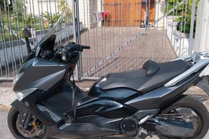 scooter Yamaha Tmax 500