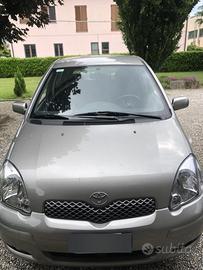 Auto toyota yaris