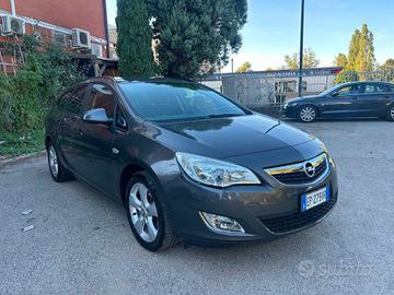 Opel Astra 1.4 Turbo 140CV Sports Tourer GPL Tech 