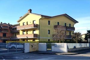 Appartamento di 127 m² con 3 locali e box auto a S
