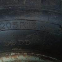 4 gomme complete nuove