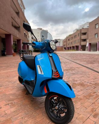 Piaggio Vespa 300 GTS hpe
