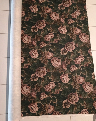 stoffa colorata con rose