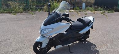 Yamaha Tmax White Max Limited Edition - 2010