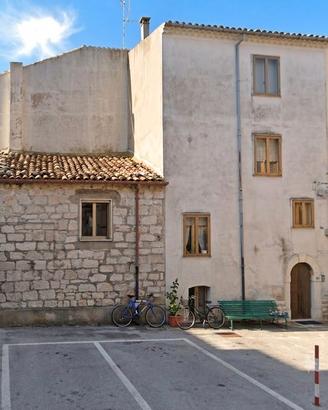 Casa con ingresso indipendente