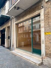 Locale commerciale in pieno centro