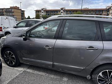 Renault gran scenic