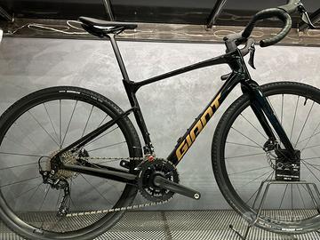 GIANT REVOLT ADV.3 2025