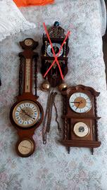 2 orologi antichi da muro in legno