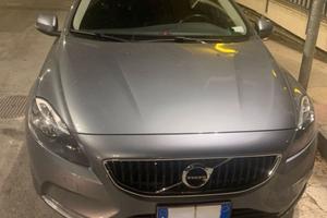 Volvo V40 D2 - Diesel