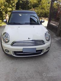 MINI Clubman Cooper D 1.6 Diesel – 2012 – €4.000