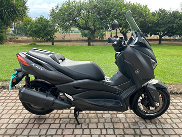 Yamaha xmax 300