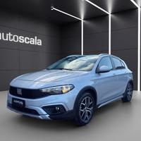 FIAT Tipo 1.5 Hybrid DCT 5 porte Cross