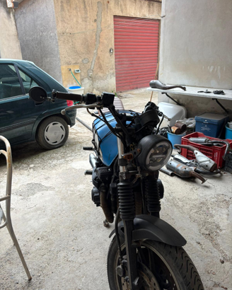 Moto suzuki gsx 550