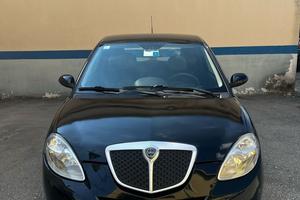 Lancia Ypsilon 1.2 Modamilano