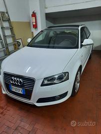 AUDI A3 3ª serie - 2009 SB 140 cv. S Line