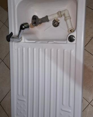lavatoio in plastica con goccolatoio 