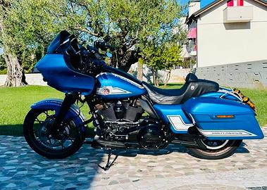 Harley Davidson Road Glide ST Fast Jonnie