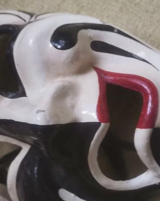 Maschera in cartapesta