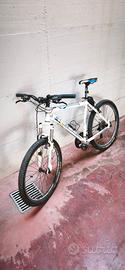 Mountain bike 26" 24 rapporti Shimano 