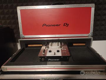 consolle flycase + mixer Pioneer DJ