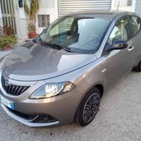 LANCIA YPSILON IBRID ANNO 2022