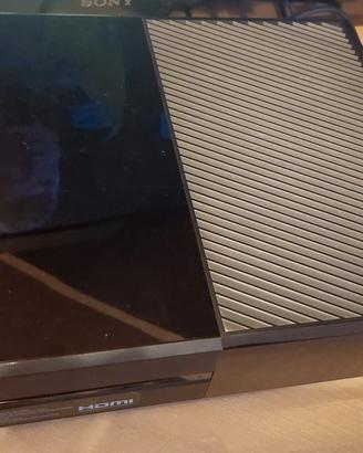 XBOX ONE + CONTROLLER con FIFA 16, 17, 18,19,20,21