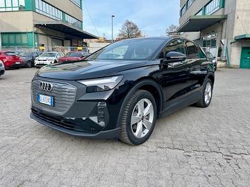 Audi Q4 35 e-tron Business Advanced