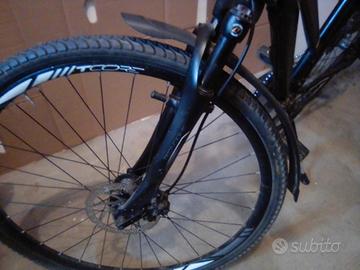 bicicletta unisex elettrica grandezza normale