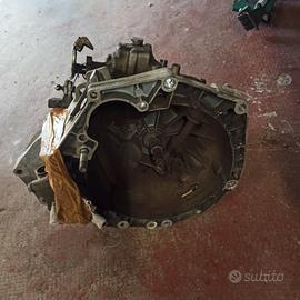 cambio lancia y 2013 1.2 cc benz. da revisionare