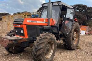 Trattore ursus 160