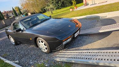 Porsche 944 S2