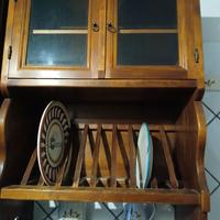 piattaia con vetrina