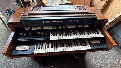 Organo Hammond Rhythmn 2