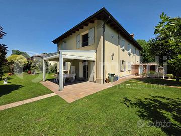 Villa bifamiliare Granarolo dell'Emilia [GV76VRG]
